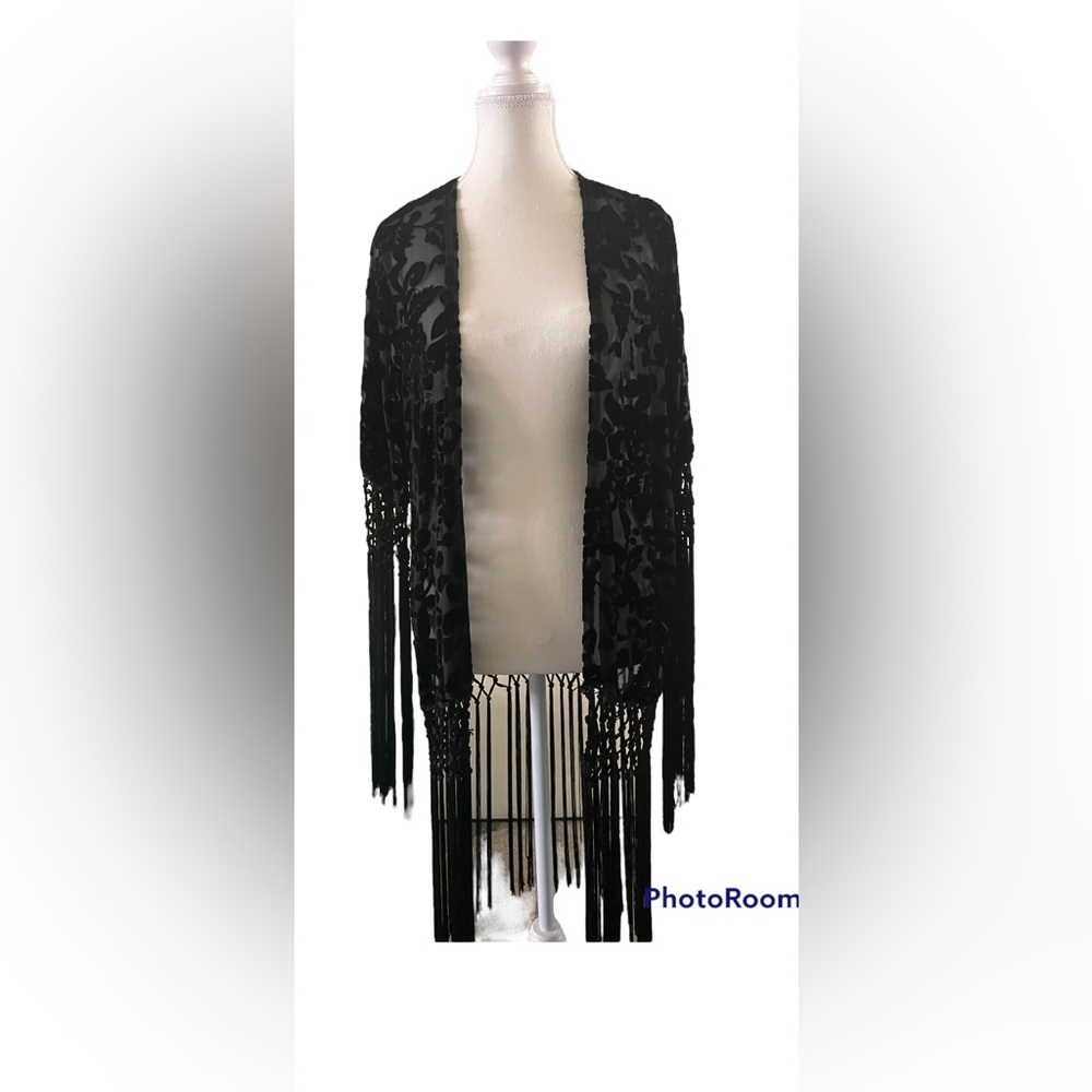 Black Fringe Kimono
